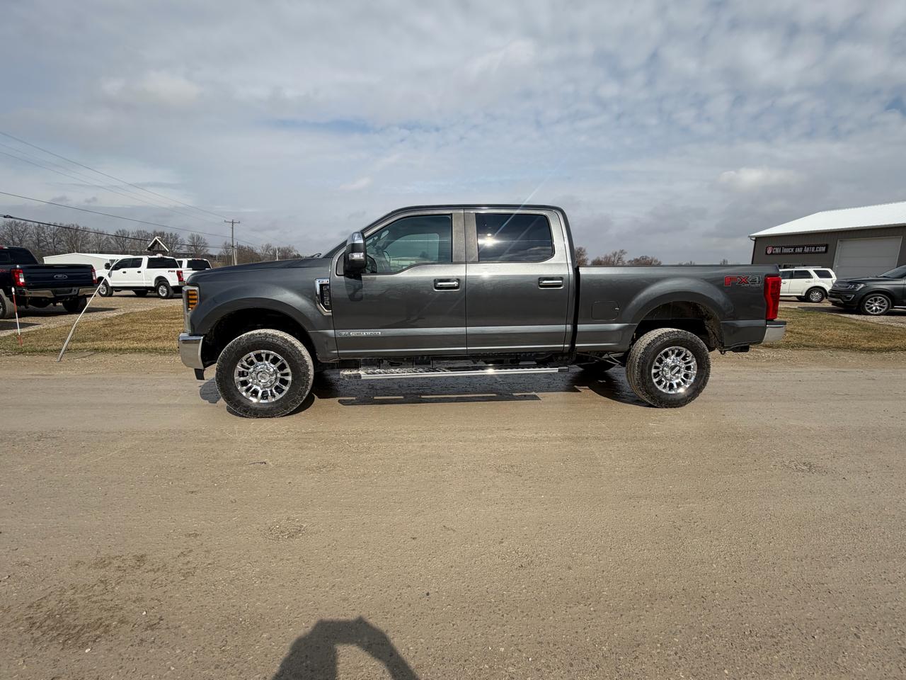 Ford Super Duty F-250 SRW 4WD Crew Cab 172" FX4 2019
