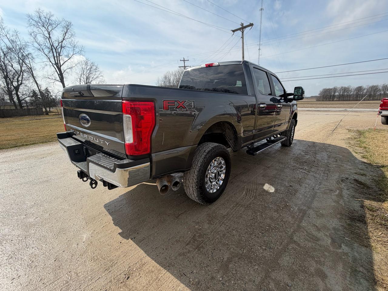 Ford Super Duty F-250 SRW 4WD Crew Cab 172" FX4 2019