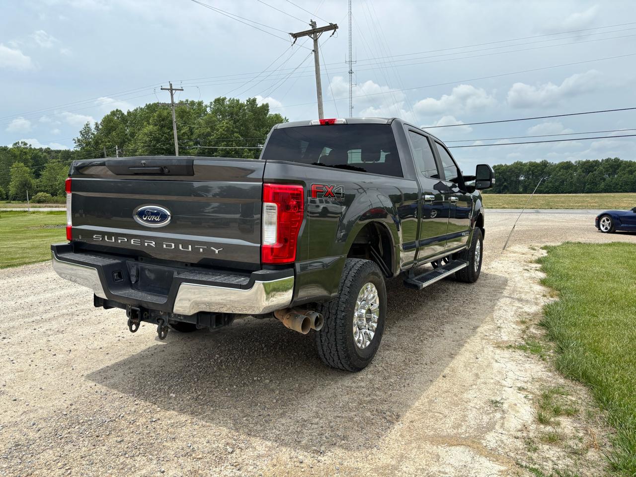 Ford Super Duty F-250 SRW 4WD Crew Cab 172" FX4 2019
