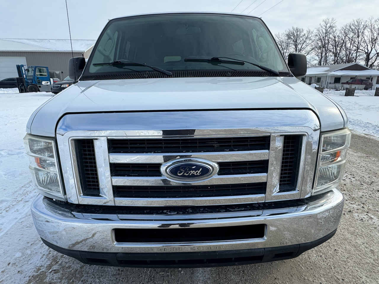 Ford Econoline Wagon E-350 Super Duty Ext XLT 2013