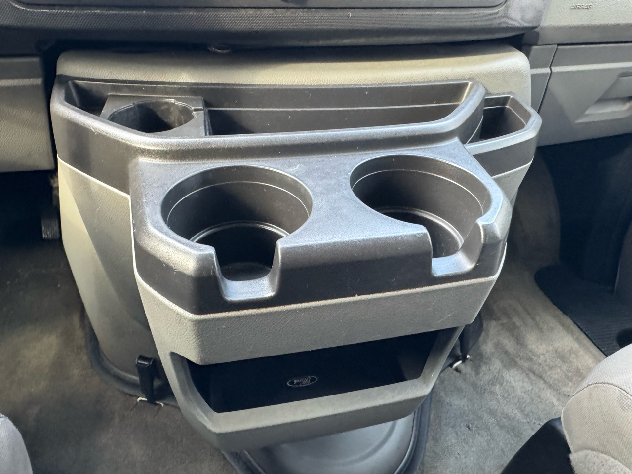 Ford Econoline Wagon E-350 Super Duty Ext XLT 2013