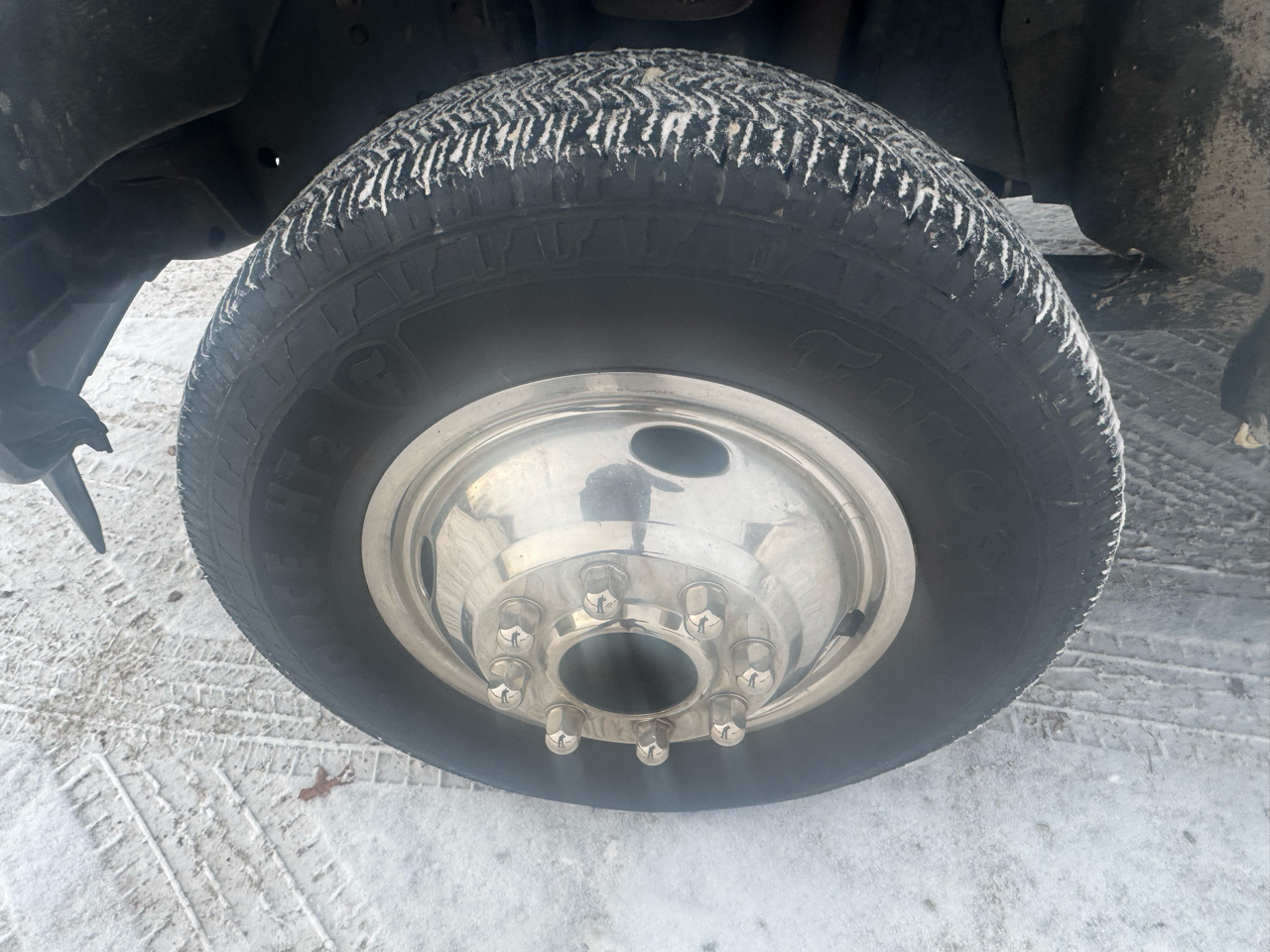 Ford Super Duty F-350 DRW 4WD Crew Cab 172" XL 2011