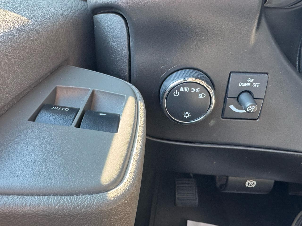 Chevrolet Express Passenger RWD 3500 155" LS 2020