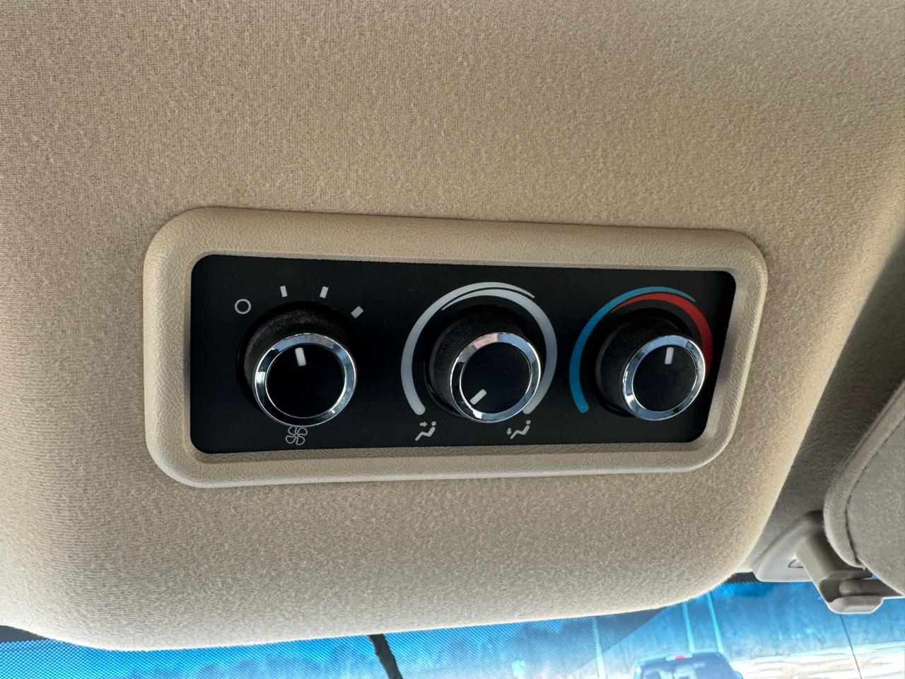 Chevrolet Express Passenger RWD 3500 155" LS 2020