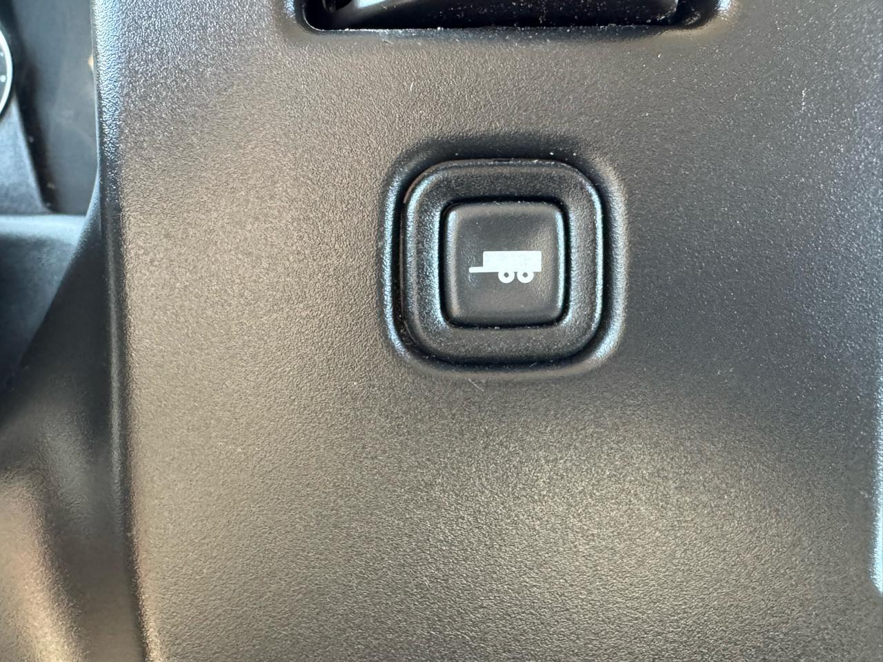 Chevrolet Express Passenger RWD 3500 155" LS 2020