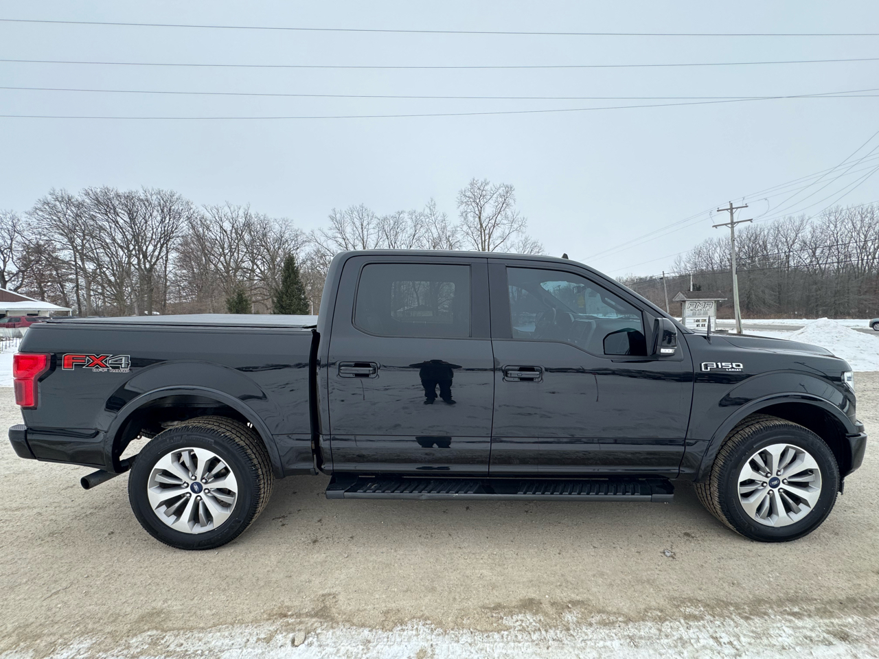 Ford F-150 4WD SuperCrew 157" Lariat 2019