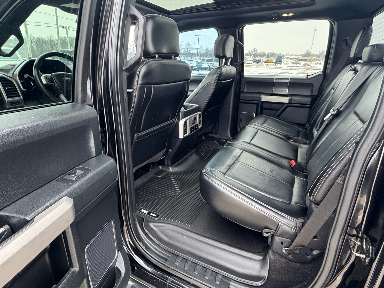 Ford F-150 4WD SuperCrew 157" Lariat 2019