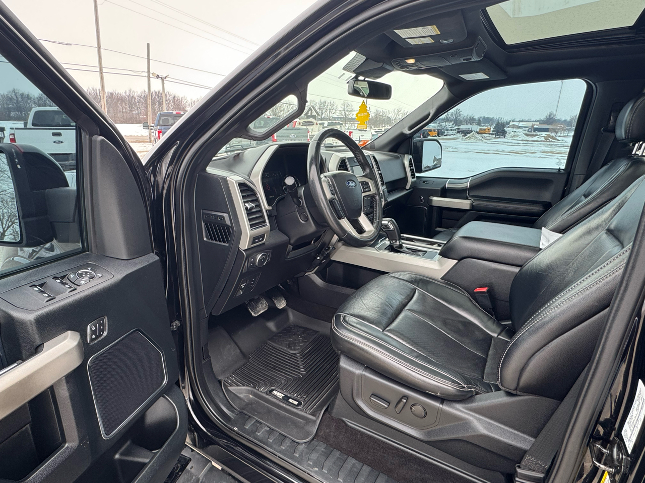 Ford F-150 4WD SuperCrew 157" Lariat 2019