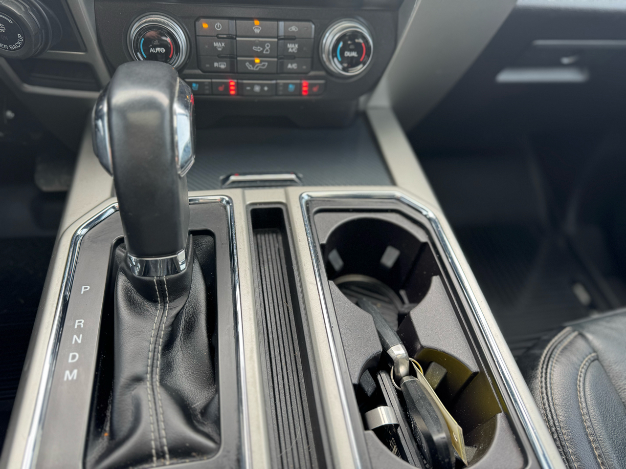 Ford F-150 4WD SuperCrew 157" Lariat 2019