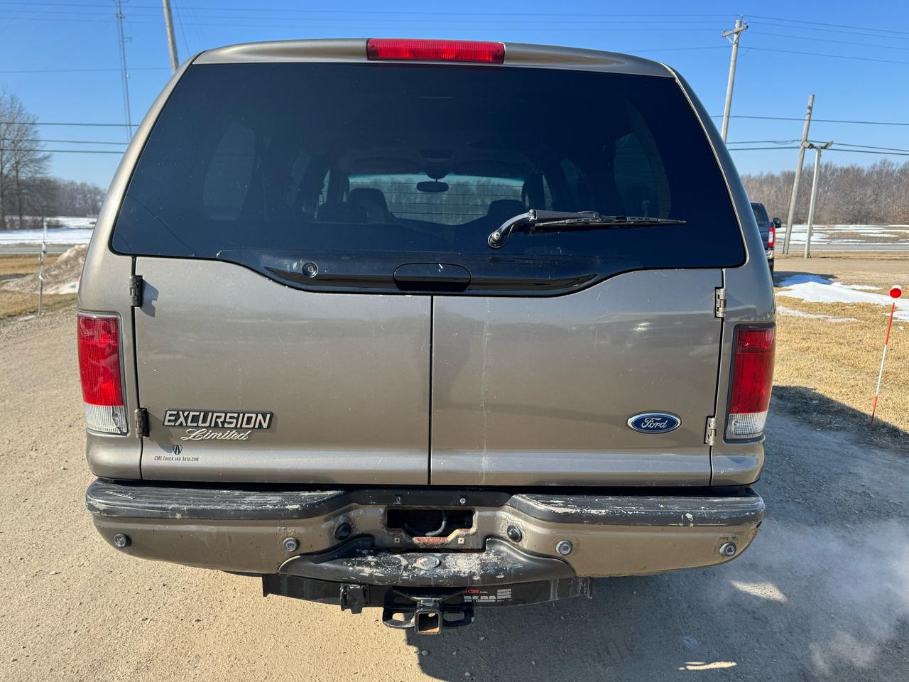 Ford Excursion 137" WB 6.8L Limited 4WD 2005