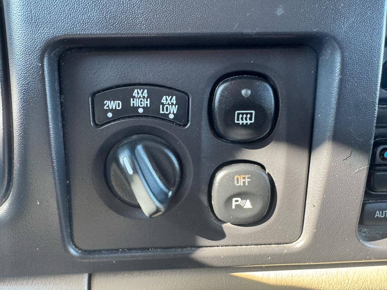 Ford Excursion 137" WB 6.8L Limited 4WD 2005