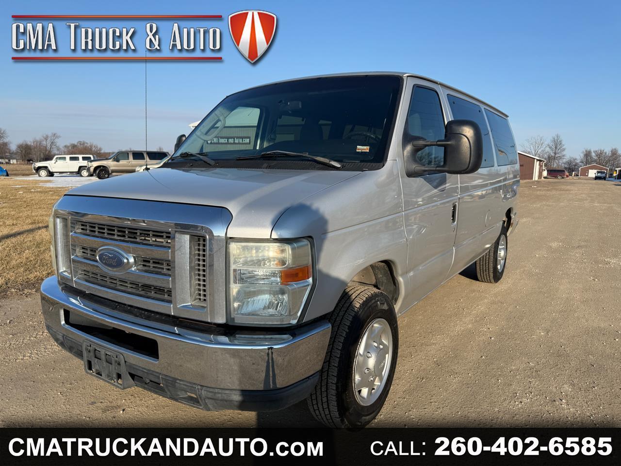 Ford Econoline Wagon E-350 Super Duty XLT 2011
