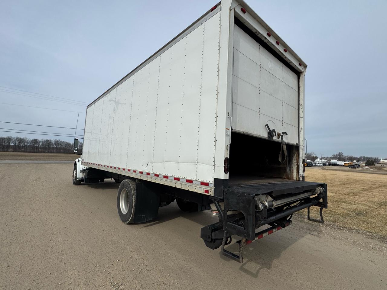 Freightliner M2  2012