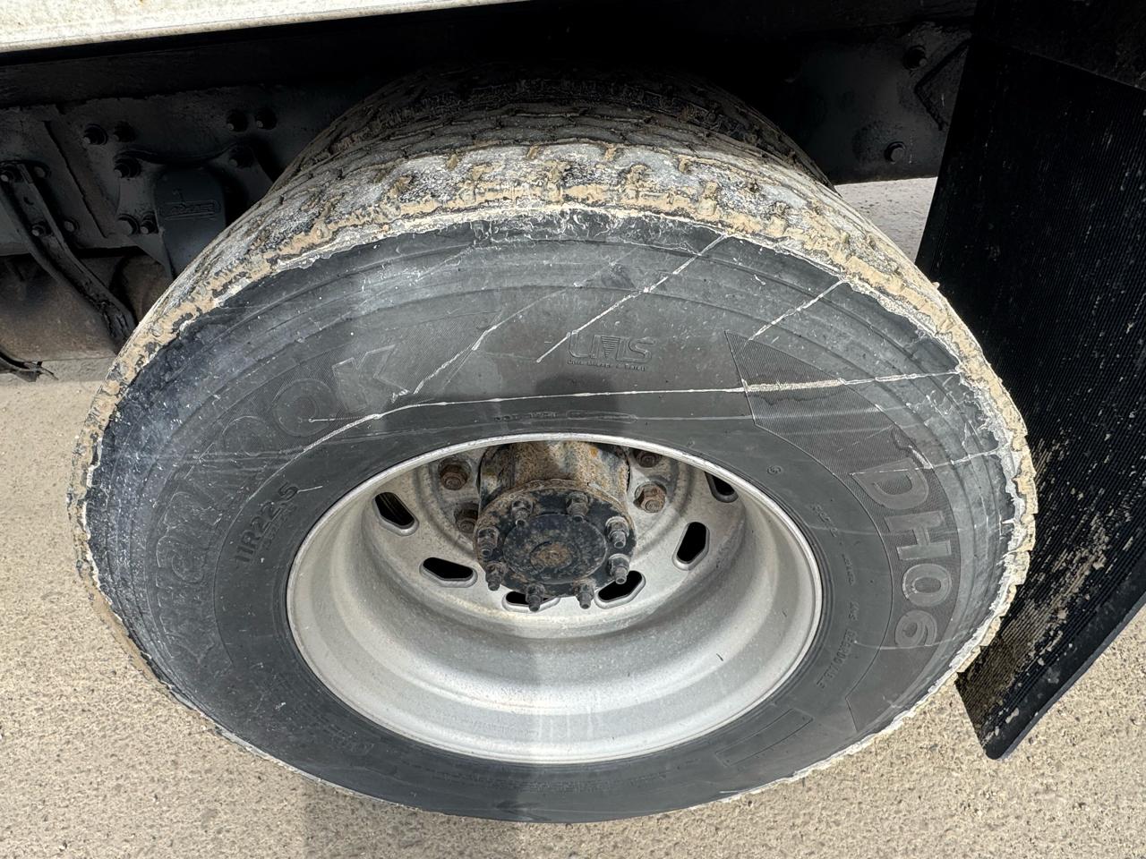 Freightliner M2  2012