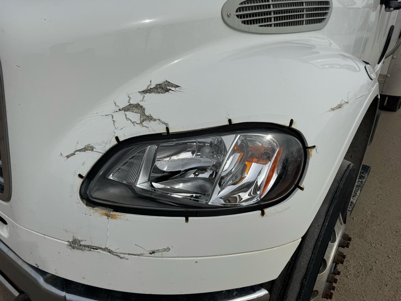 Freightliner M2  2015