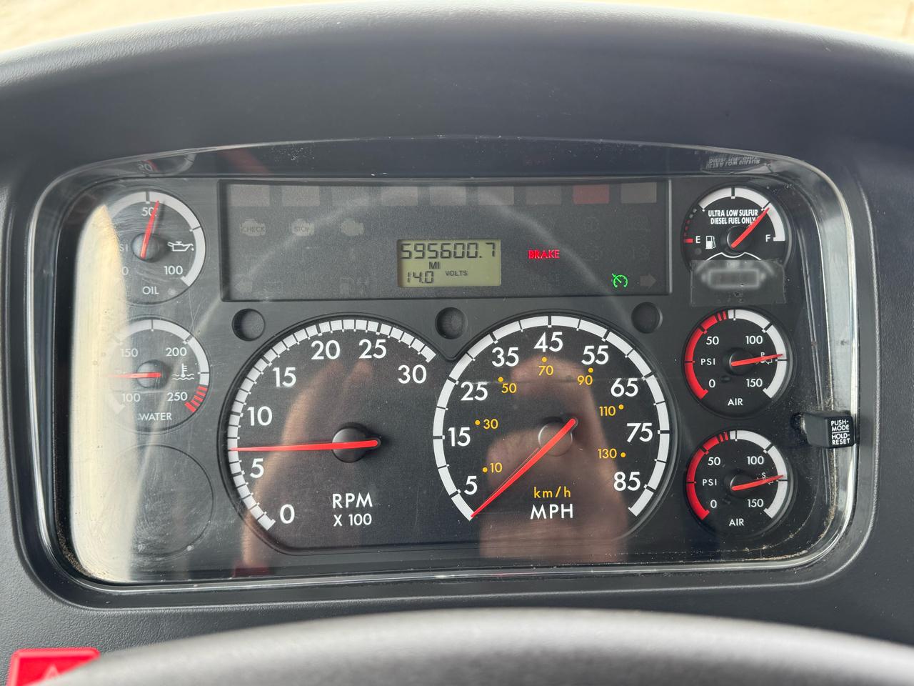 Freightliner M2  2015