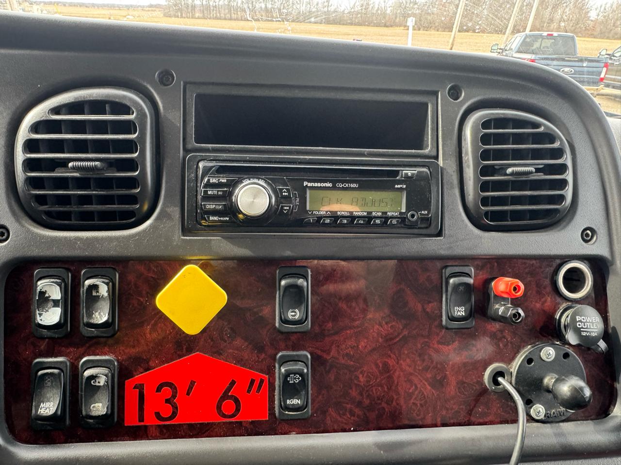 Freightliner M2  2015