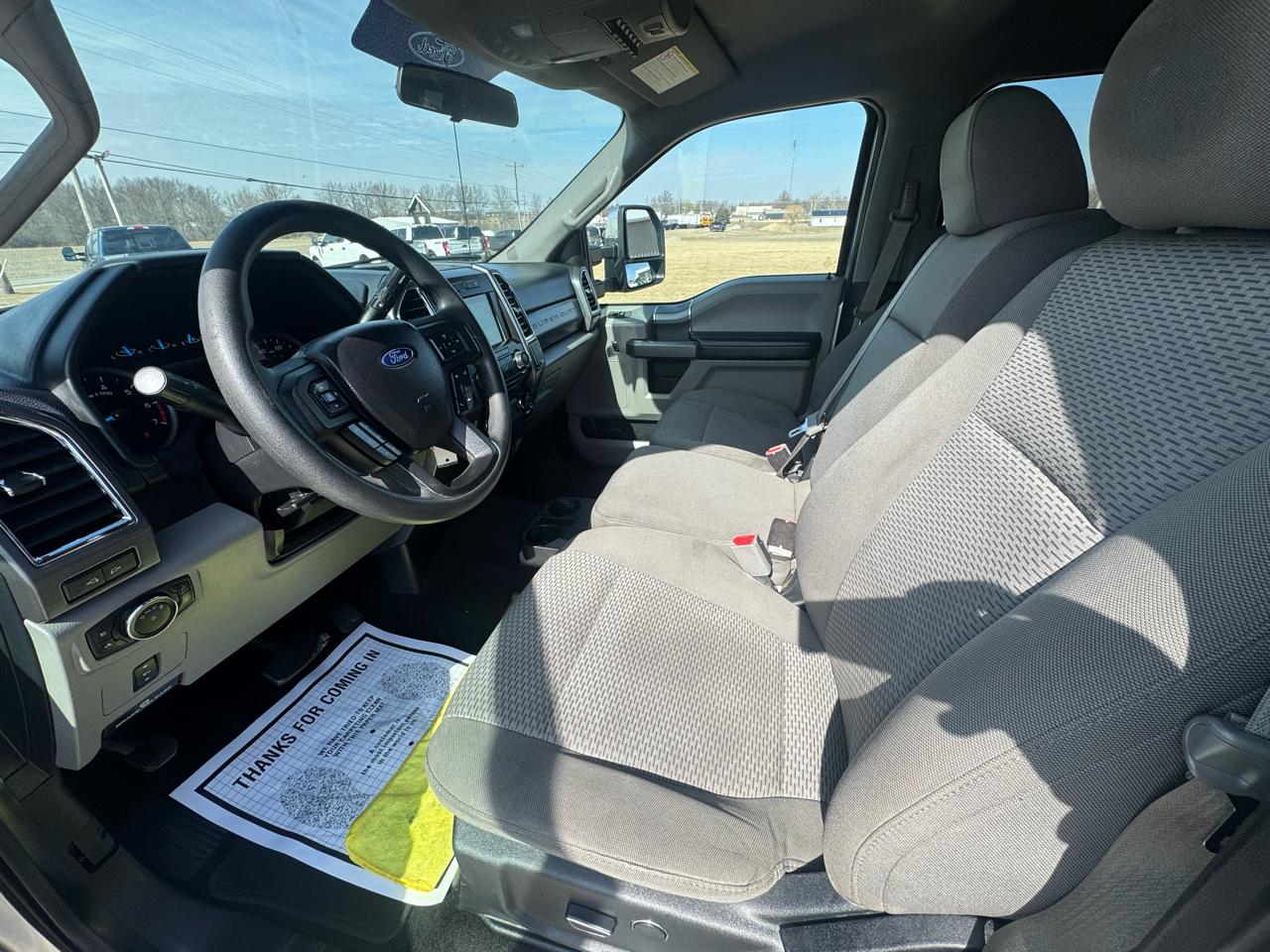 Ford Super Duty F-350 SRW Crew Cab 156" XLT 2017