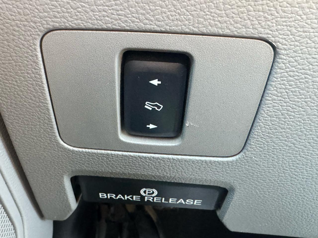 Ford Super Duty F-350 SRW Crew Cab 156" XLT 2017