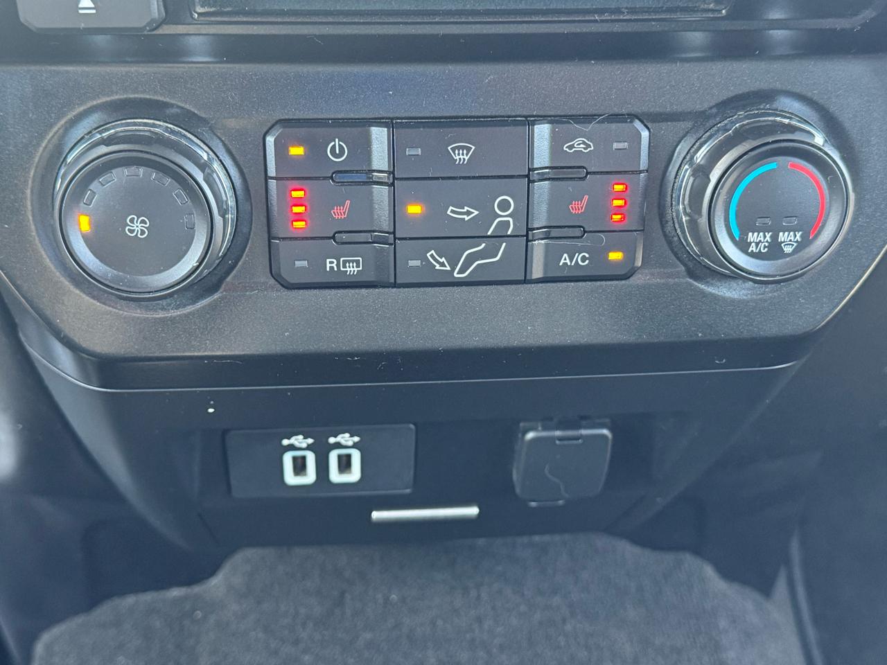 Ford Super Duty F-350 SRW Crew Cab 156" XLT 2017