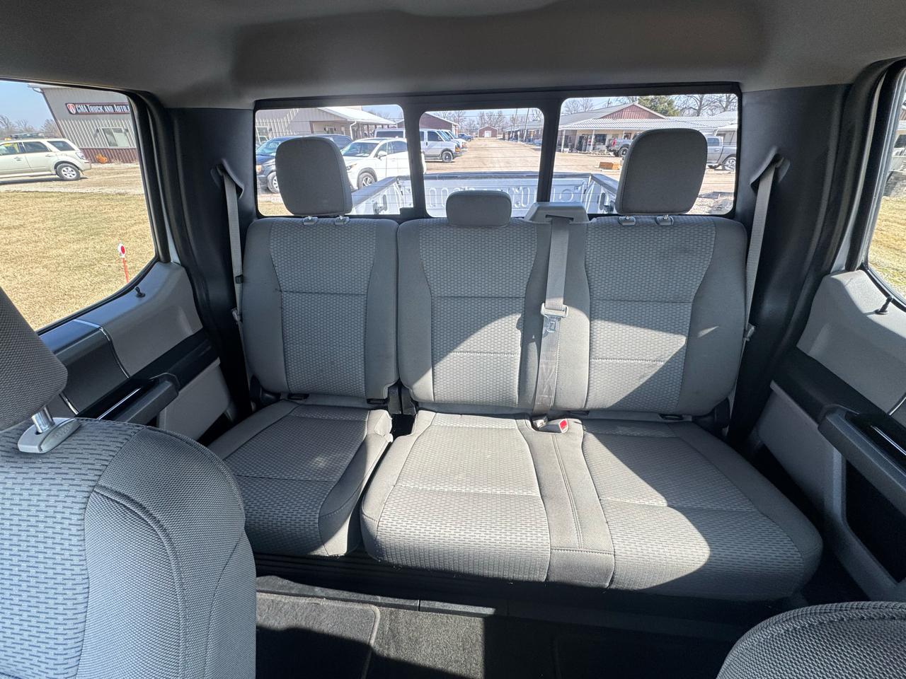 Ford Super Duty F-350 SRW Crew Cab 156" XLT 2017