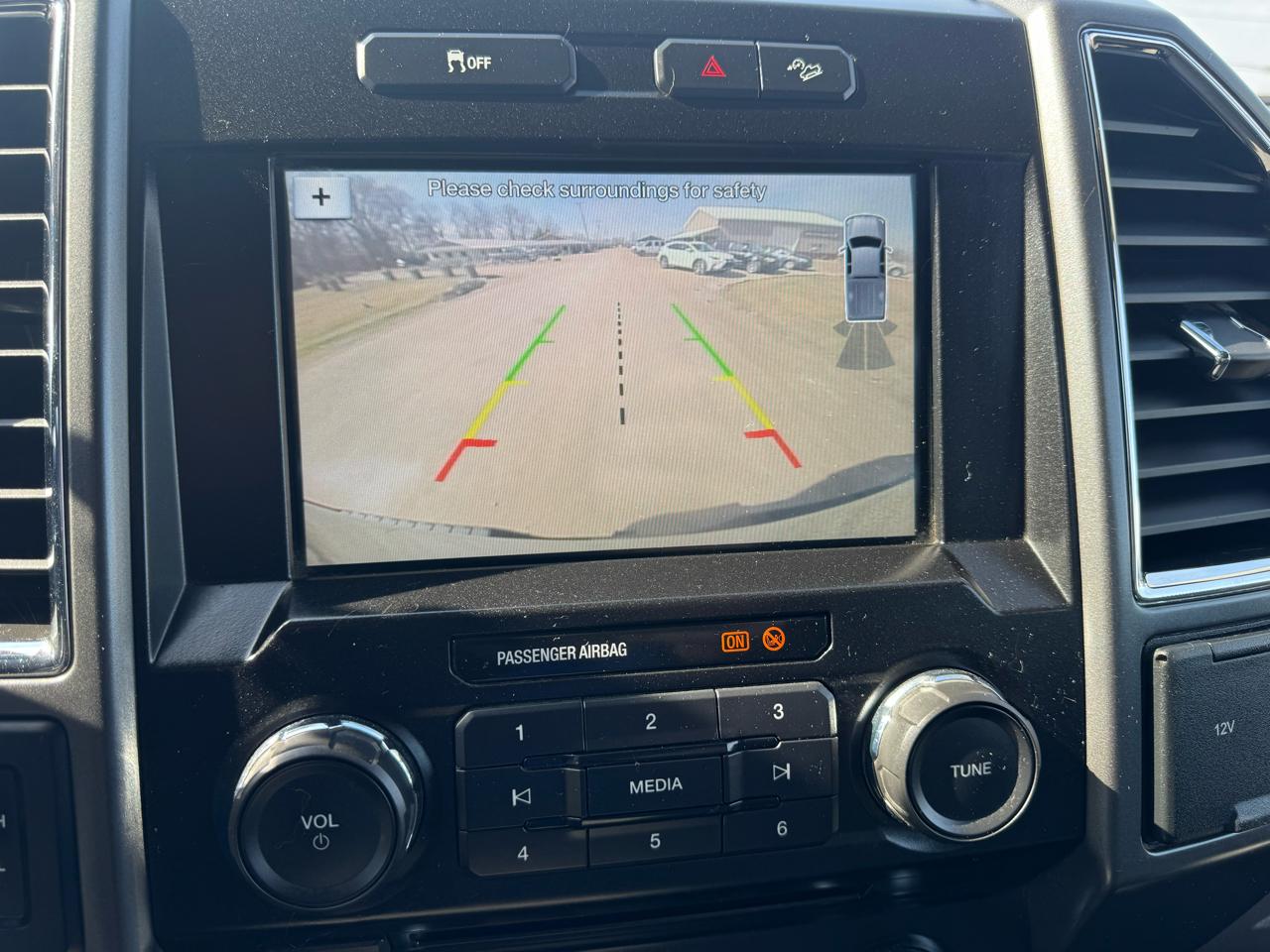 Ford Super Duty F-350 SRW Crew Cab 156" XLT 2017