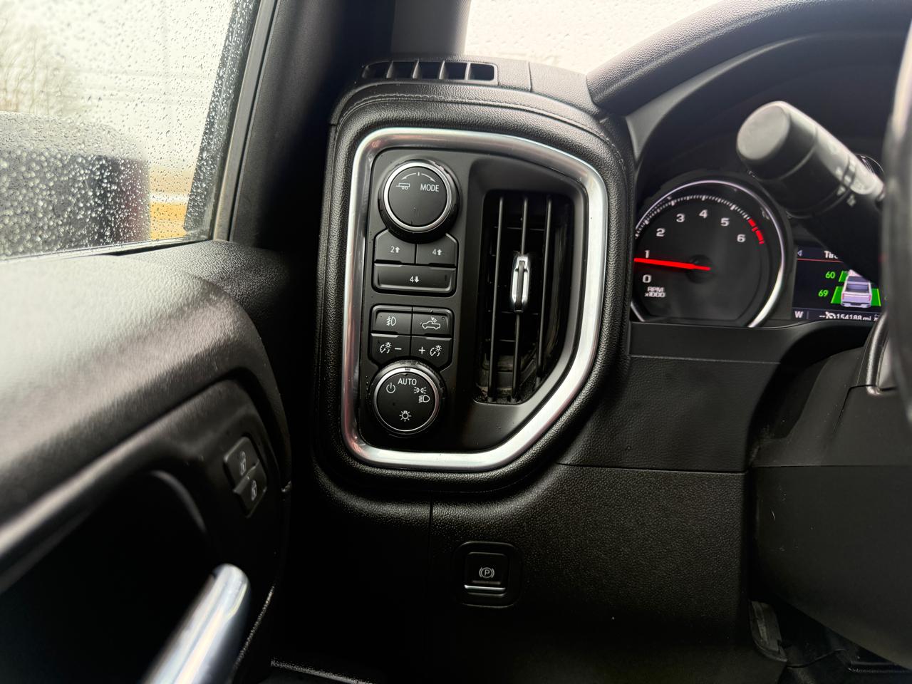 Chevrolet Silverado 2500HD 4WD Crew Cab 159" LT 2021