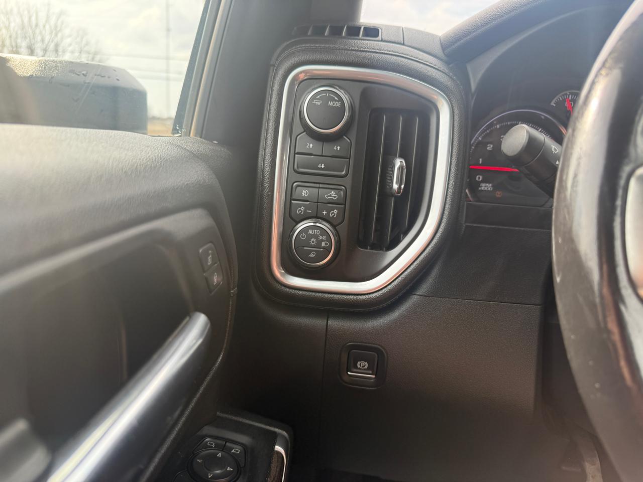 Chevrolet Silverado 2500HD 4WD Crew Cab 159" LT 2020