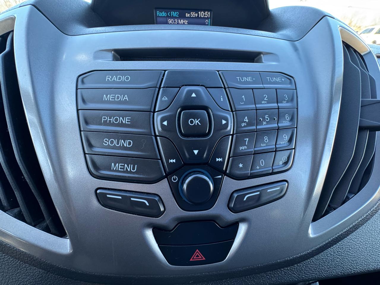 Ford Transit Wagon T-150 130" Low Roof XLT Swing-Out RH Dr 2015