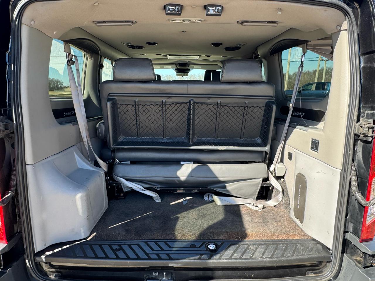 Ford Transit Wagon T-150 130" Low Roof XLT Swing-Out RH Dr 2015