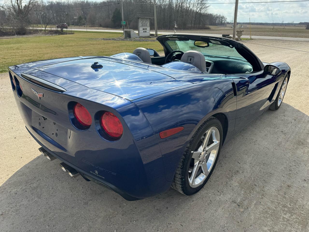 Chevrolet Corvette 2dr Convertible 2005