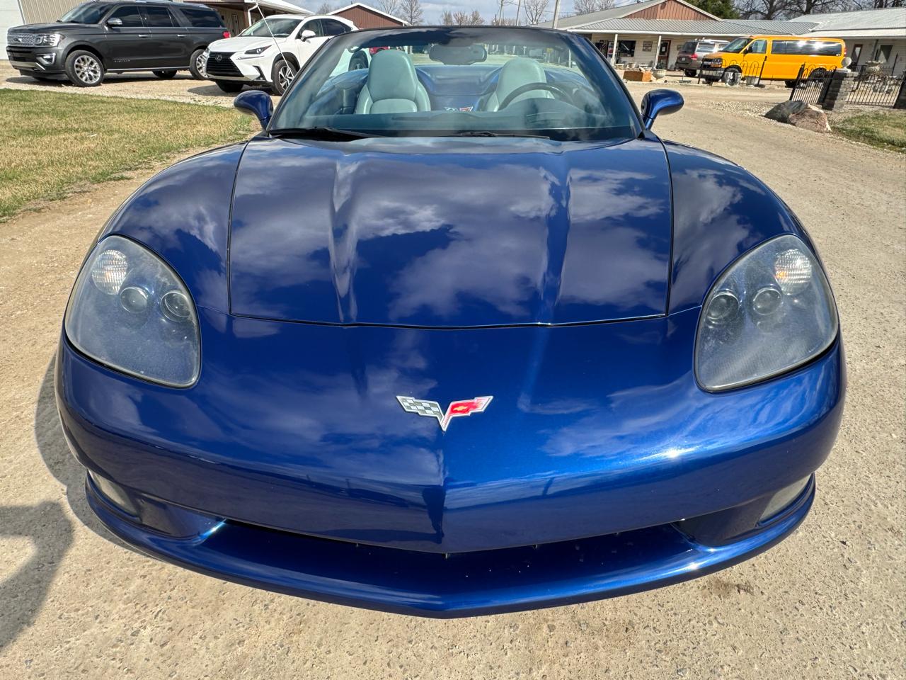 Chevrolet Corvette 2dr Convertible 2005