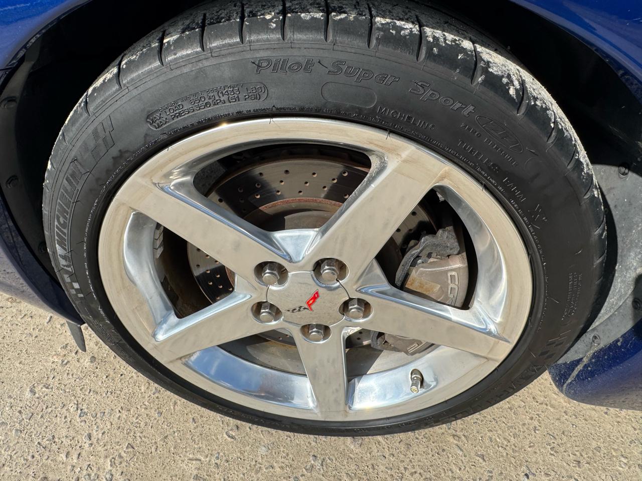 Chevrolet Corvette 2dr Convertible 2005