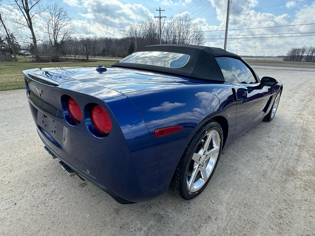 Chevrolet Corvette 2dr Convertible 2005