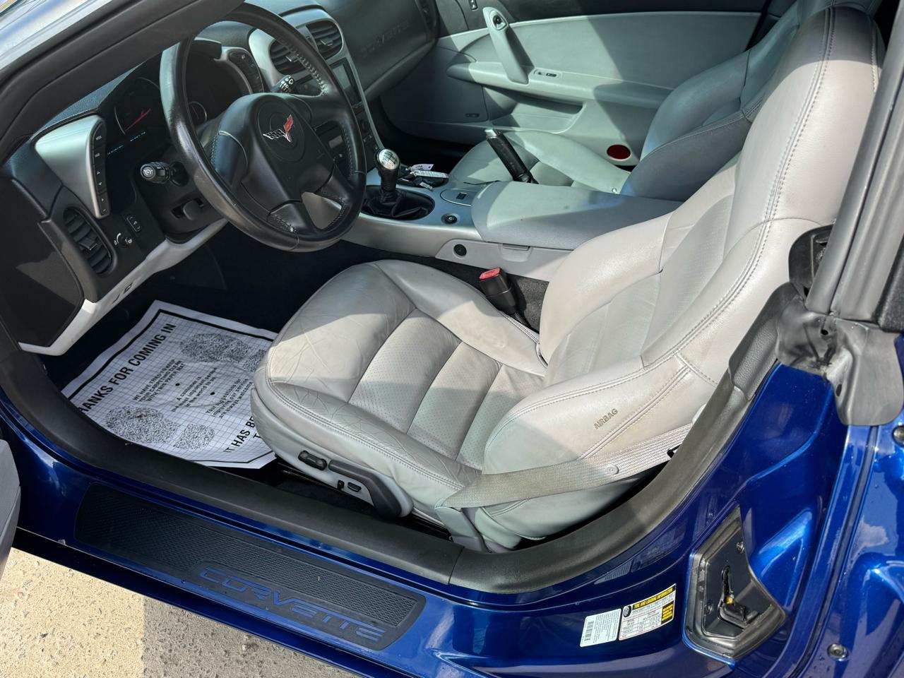 Chevrolet Corvette 2dr Convertible 2005