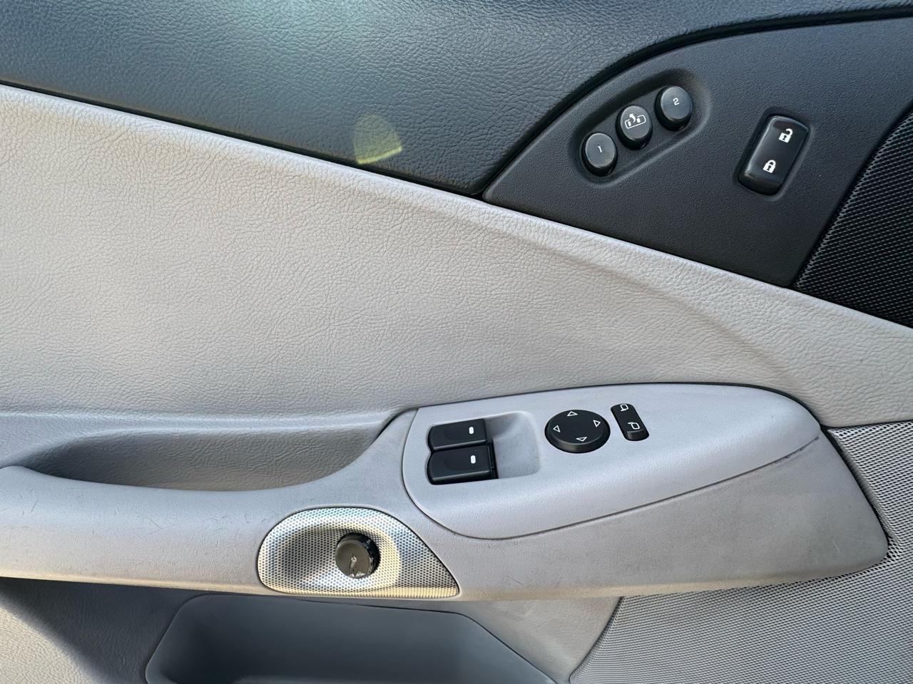 Chevrolet Corvette 2dr Convertible 2005