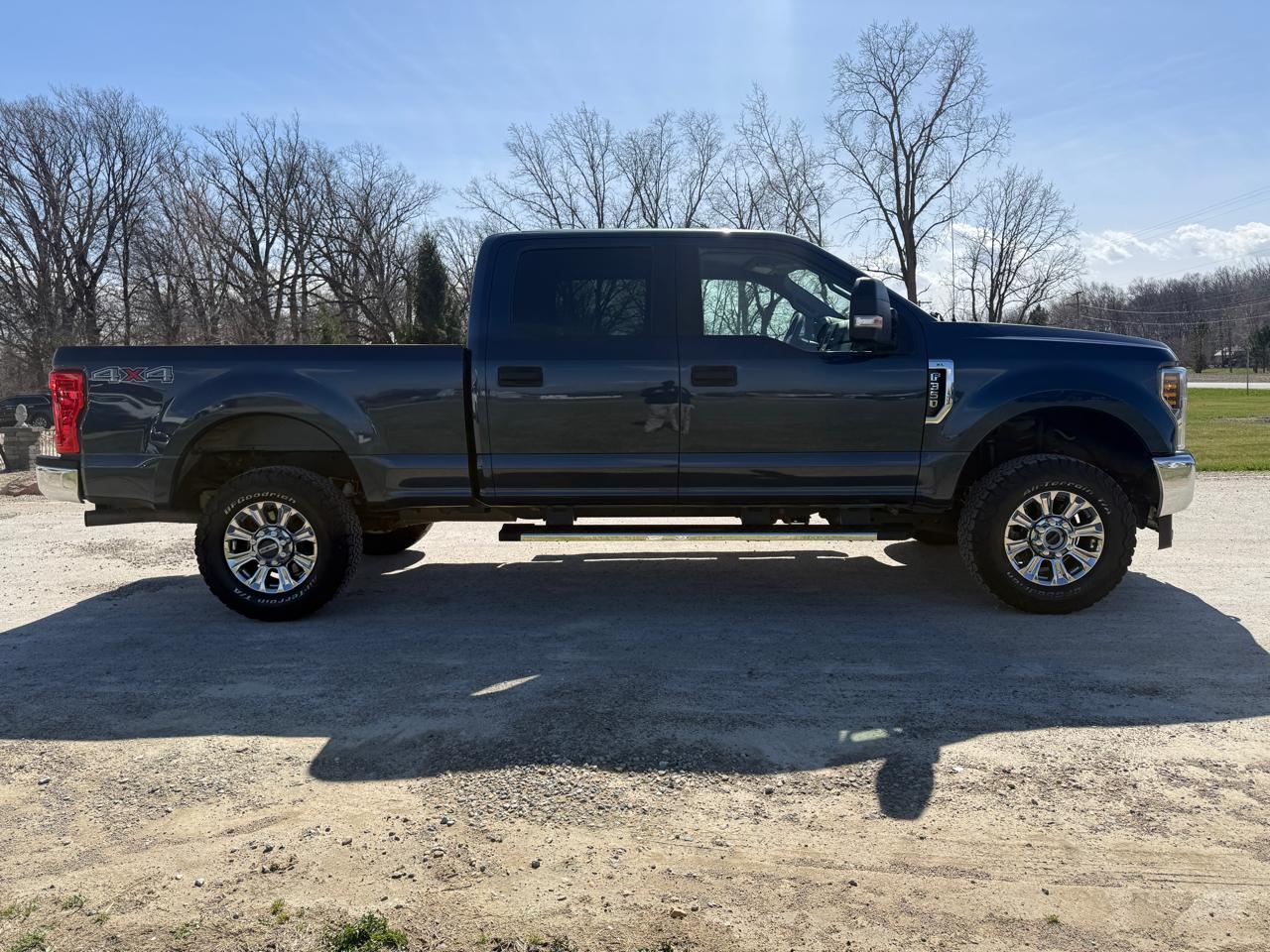 Ford Super Duty F-350 SRW 4WD Crew Cab 156" XL 2019
