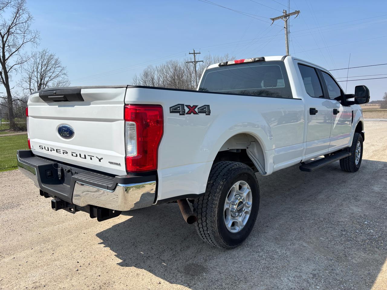 Ford Super Duty F-250 SRW XL 4WD Crew Cab 8' Box 2019