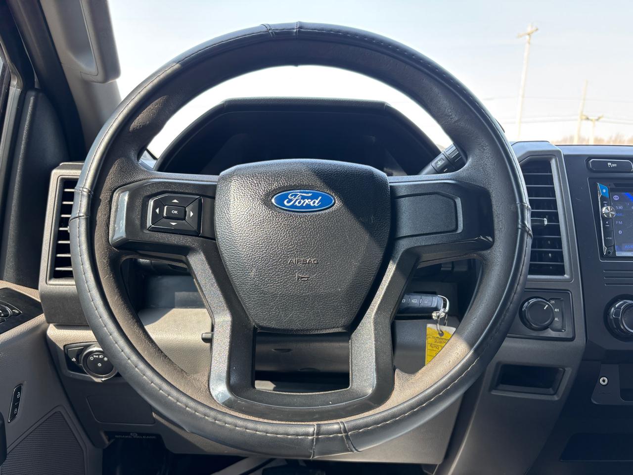 Ford Super Duty F-250 SRW XL 4WD Crew Cab 8' Box 2019