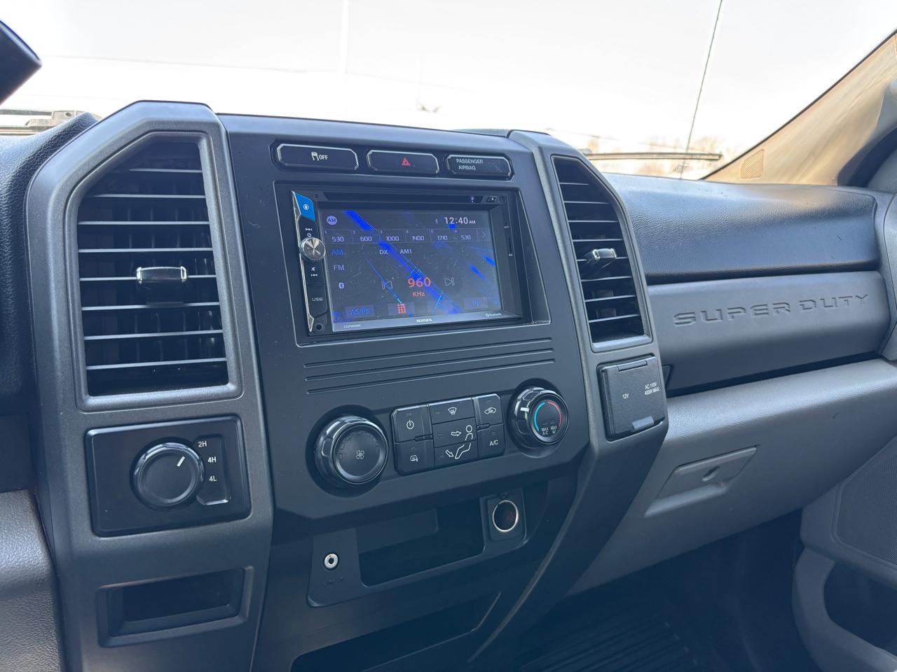 Ford Super Duty F-250 SRW XL 4WD Crew Cab 8' Box 2019