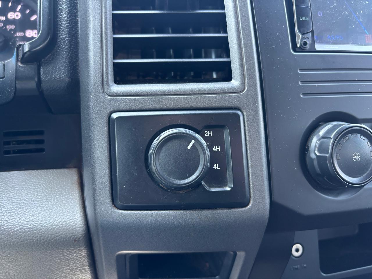 Ford Super Duty F-250 SRW XL 4WD Crew Cab 8' Box 2019