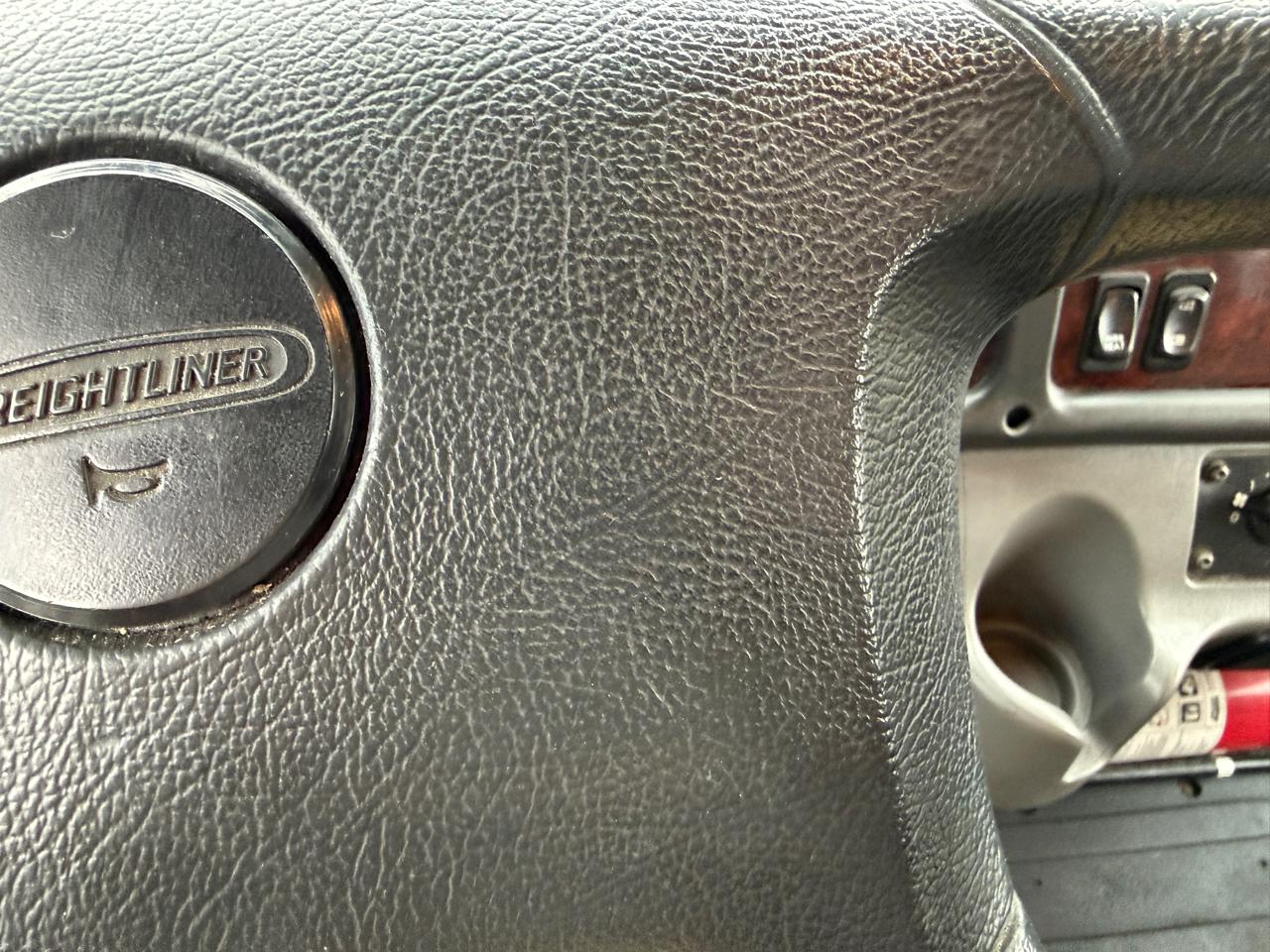 Freightliner M2  2014