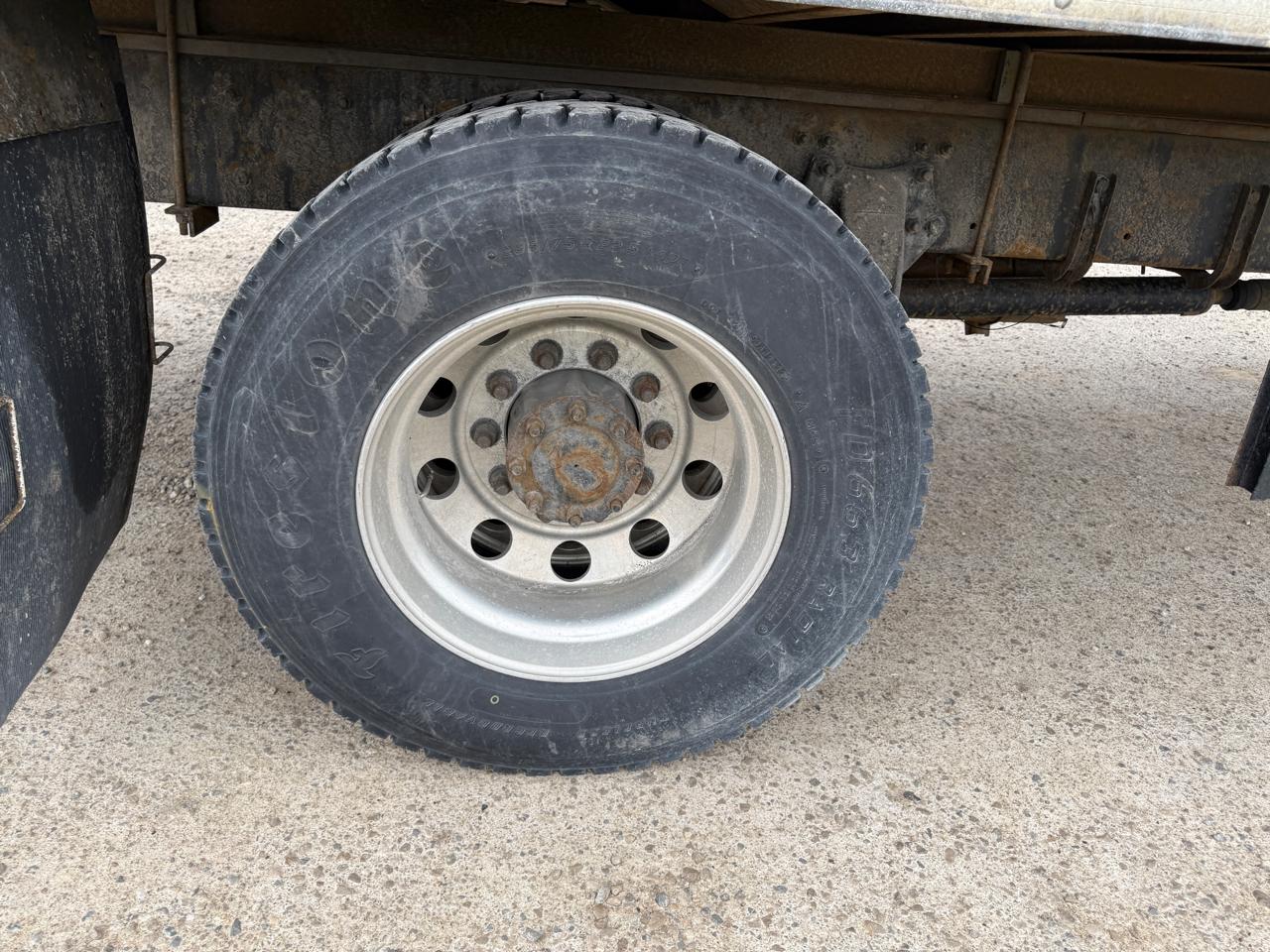 Freightliner M2  2014