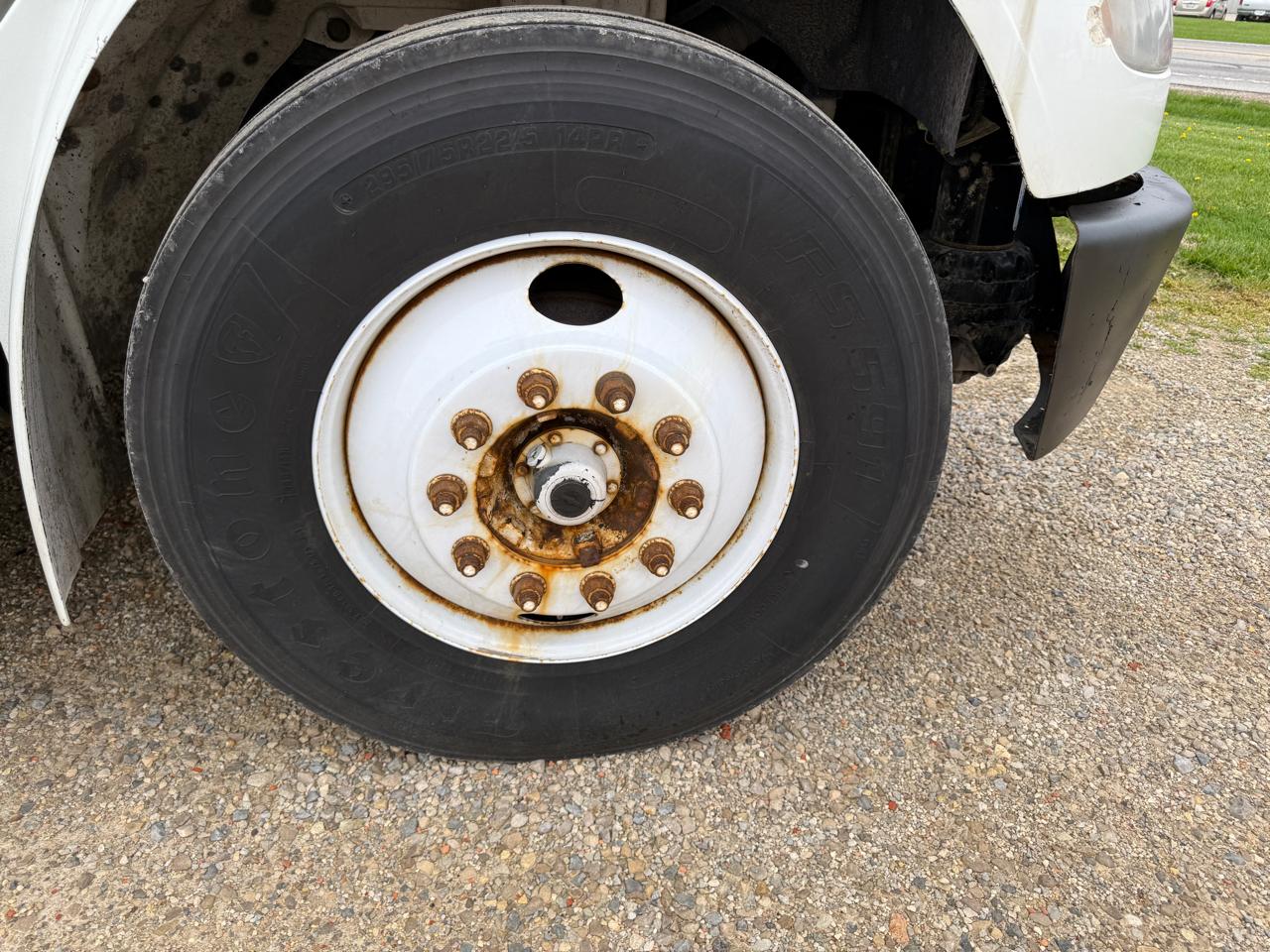 Freightliner M2  2015