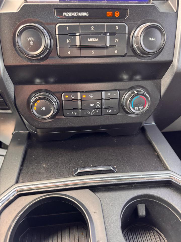 Ford Super Duty F-350 SRW 4WD Crew Cab 156" FX4 2022