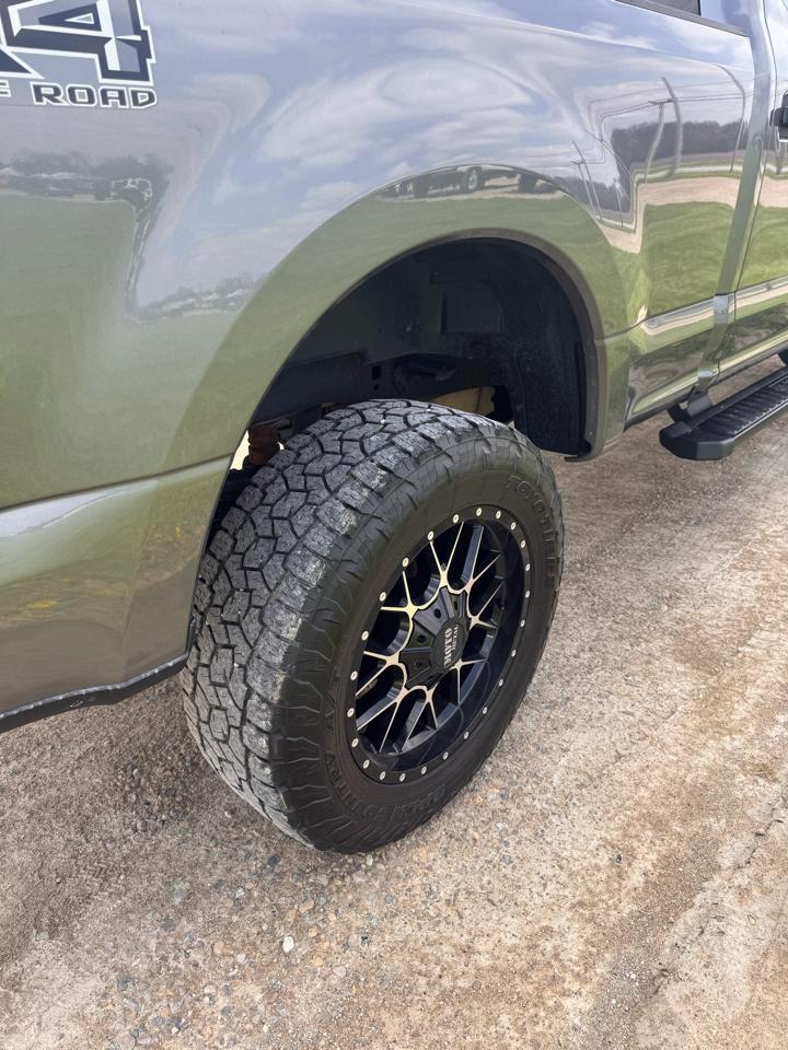 Ford Super Duty F-350 SRW 4WD Crew Cab 156" FX4 2022