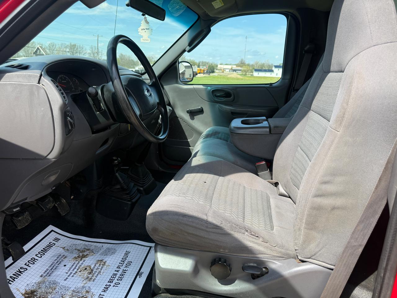 Ford F-150 XL SuperCab Short Bed 2WD 2003