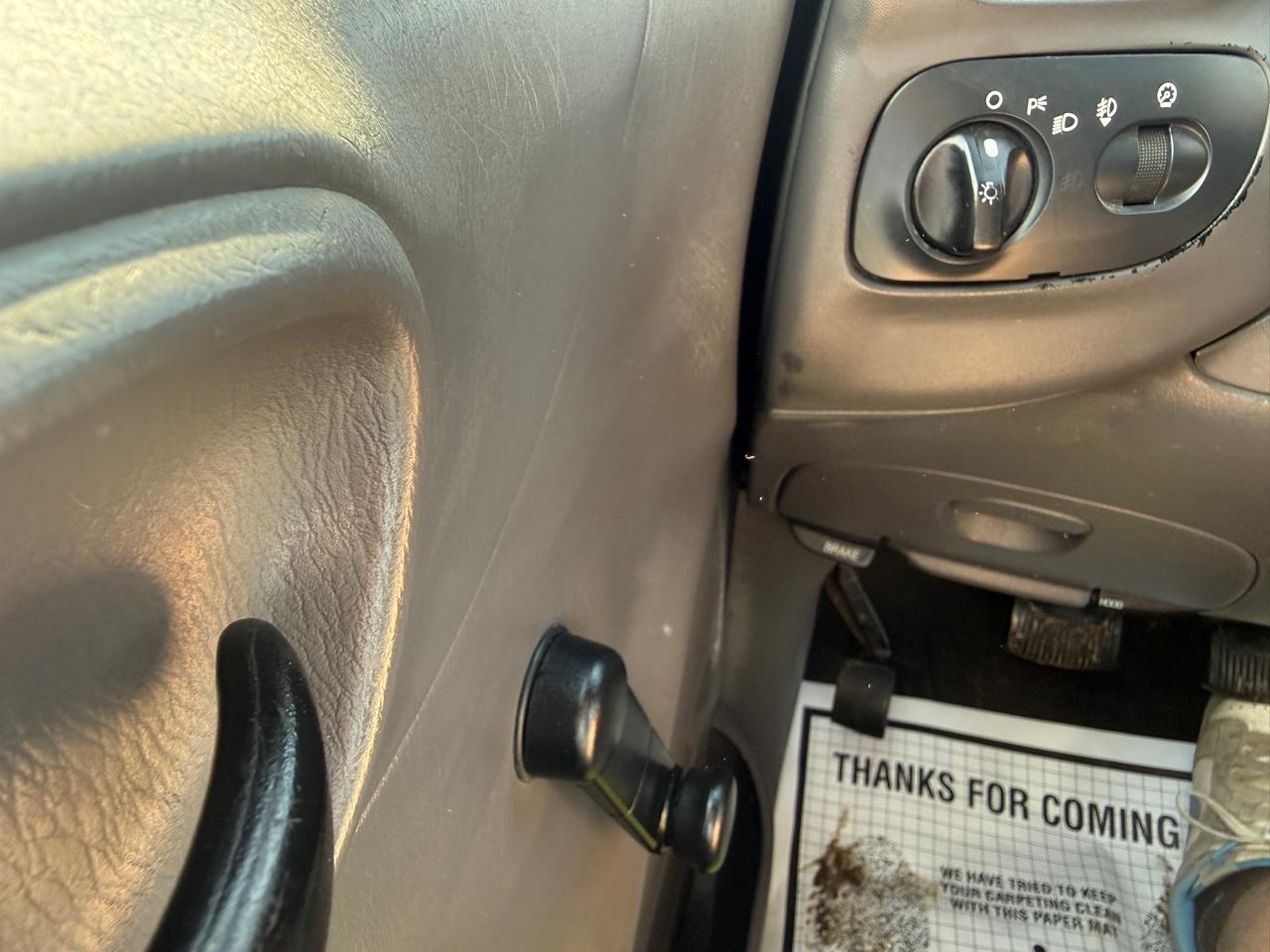 Ford F-150 XL SuperCab Short Bed 2WD 2003