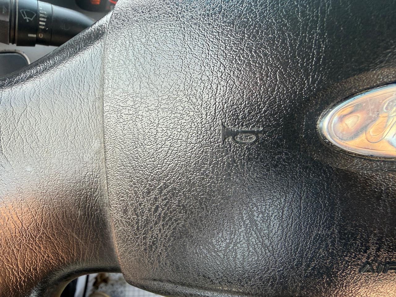 Ford F-150 XL SuperCab Short Bed 2WD 2003