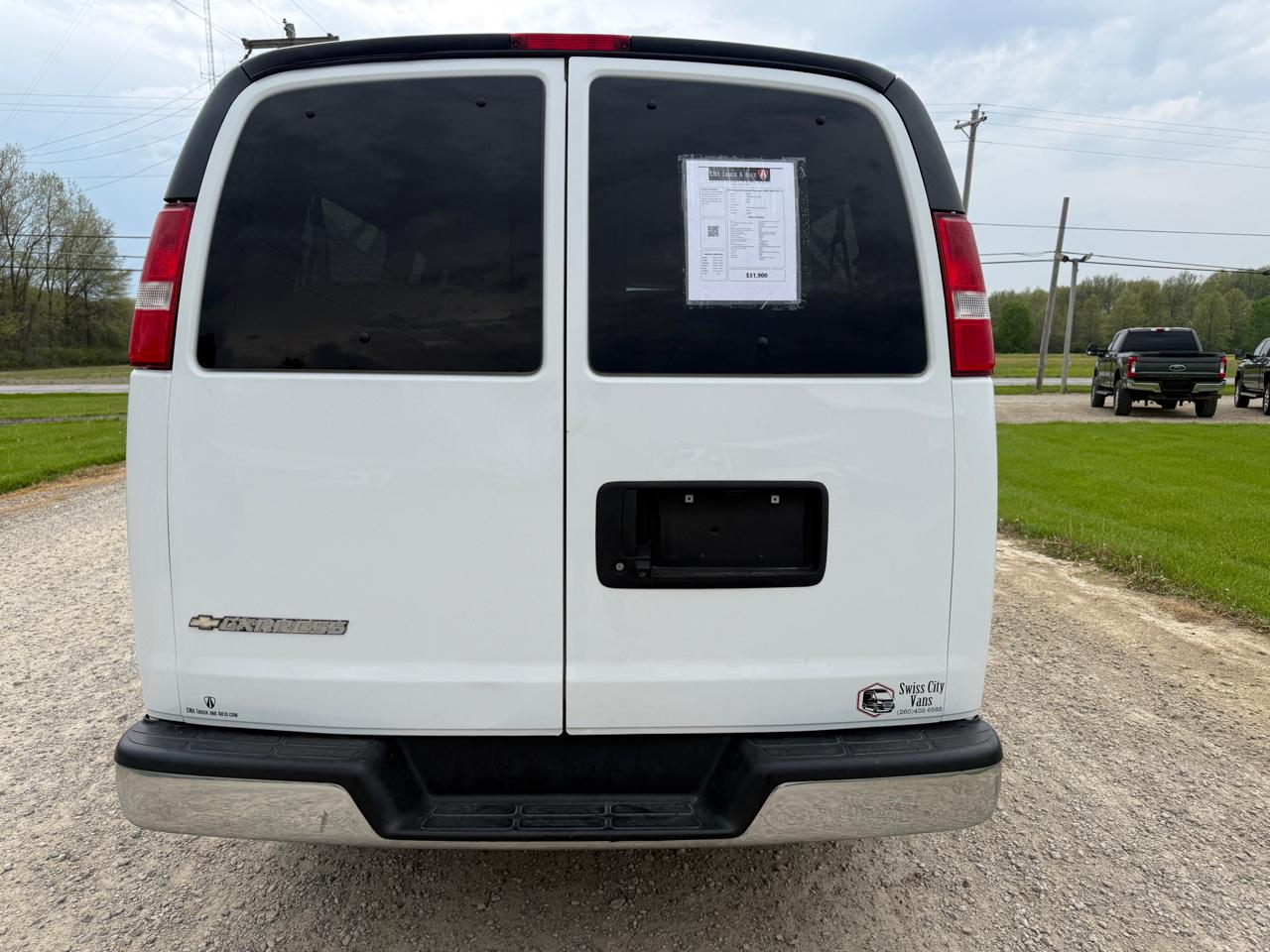 Chevrolet Express Passenger RWD 3500 155" LT 2020